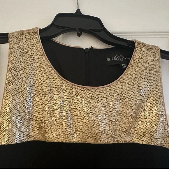 Gold sequin and black velvet dress - Picture 3 of 5